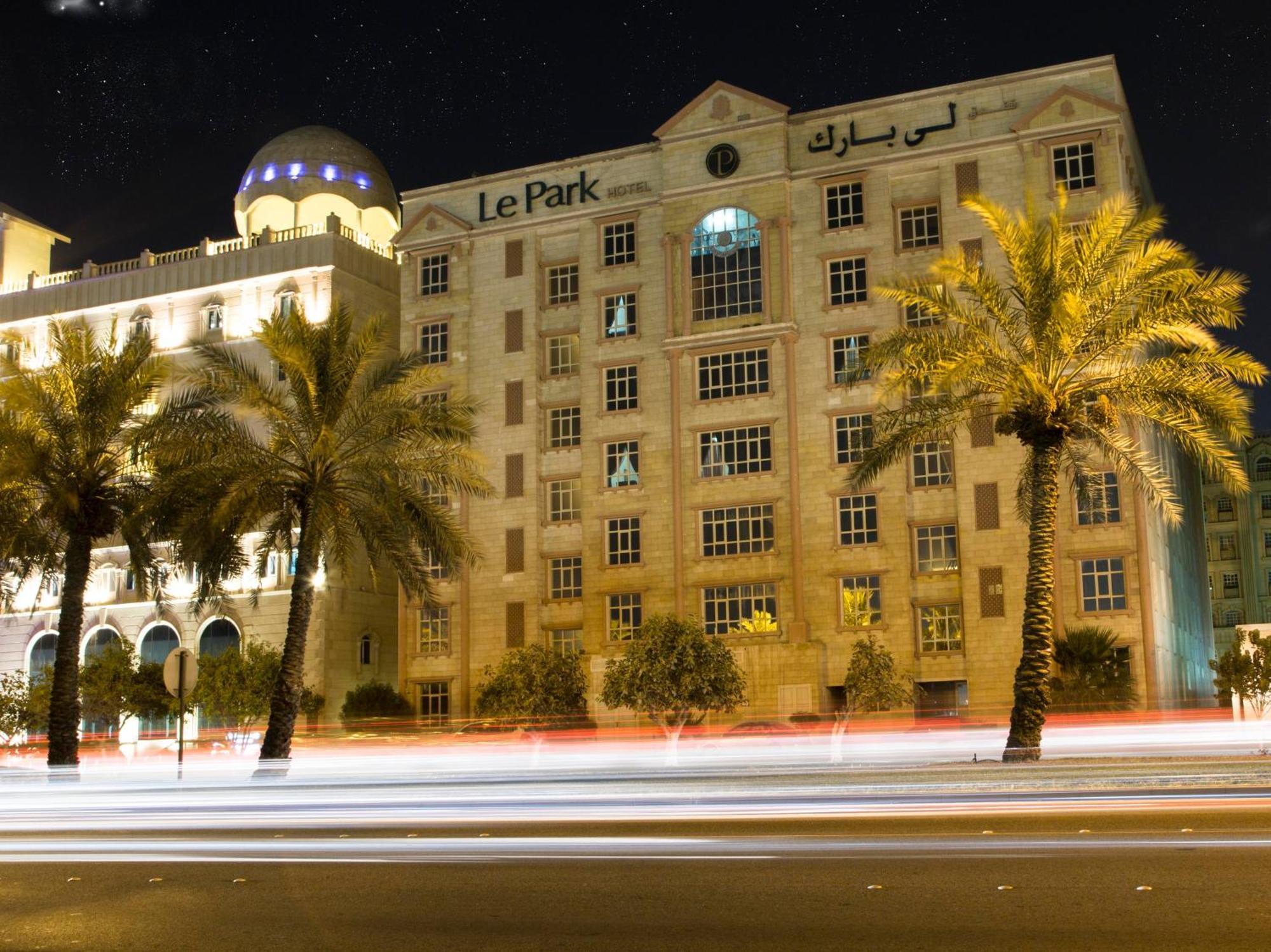 Le Park Hotel Ad Dawhah Esterno foto